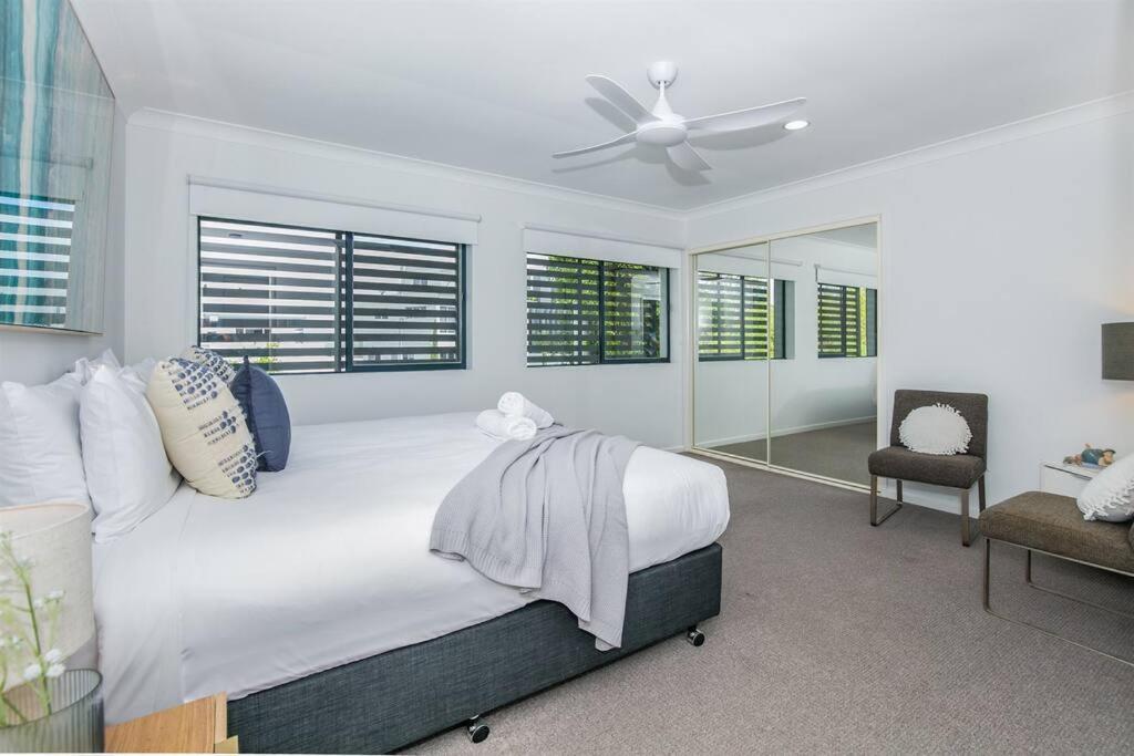 Bliss At Broadbeach - Large Canal Facing * Gold Coast